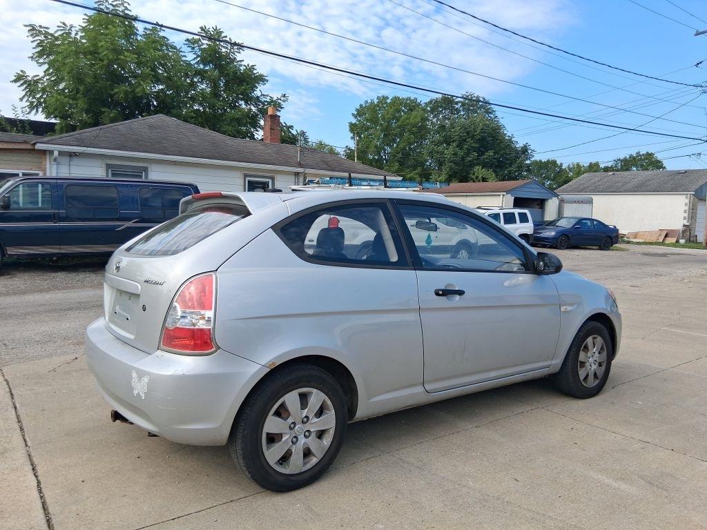 Hyundai Accent  2009