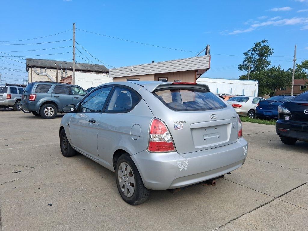 Hyundai Accent  2009