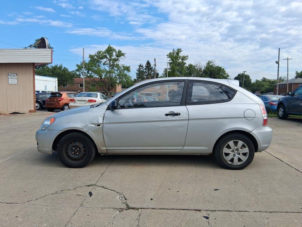 Hyundai Accent  2009