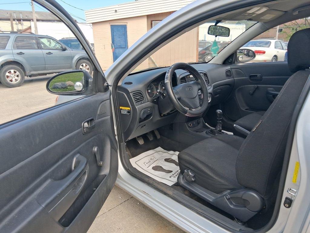 Hyundai Accent  2009