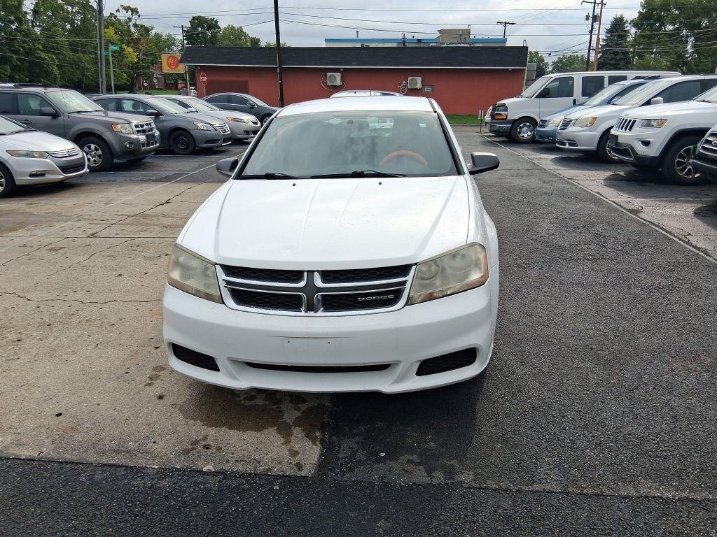 Dodge Avenger  2011