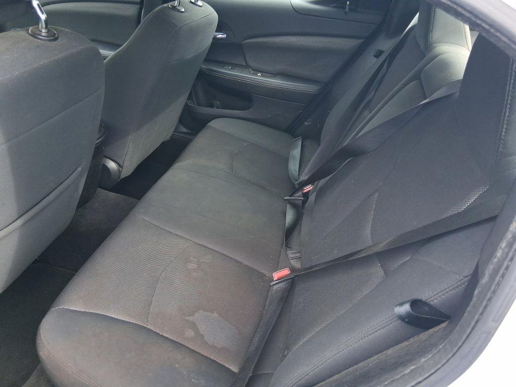 Dodge Avenger  2011