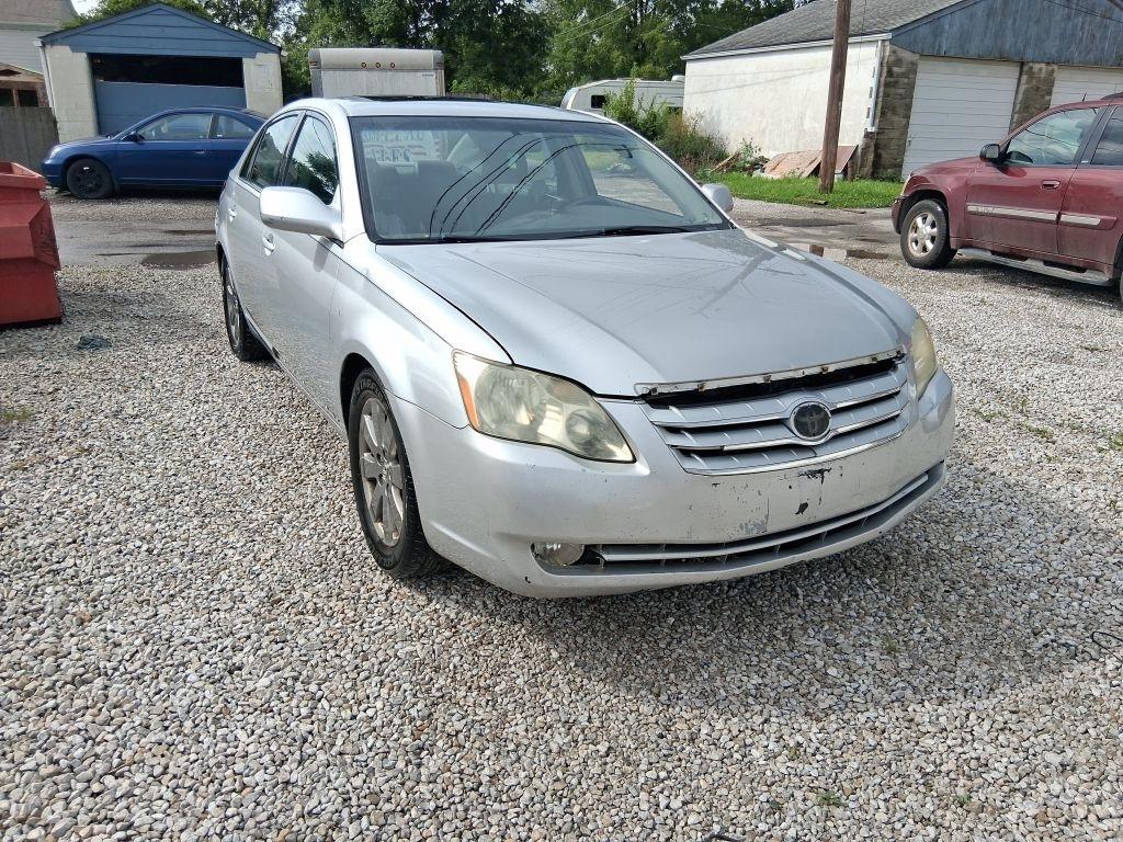 Toyota Avalon  2006