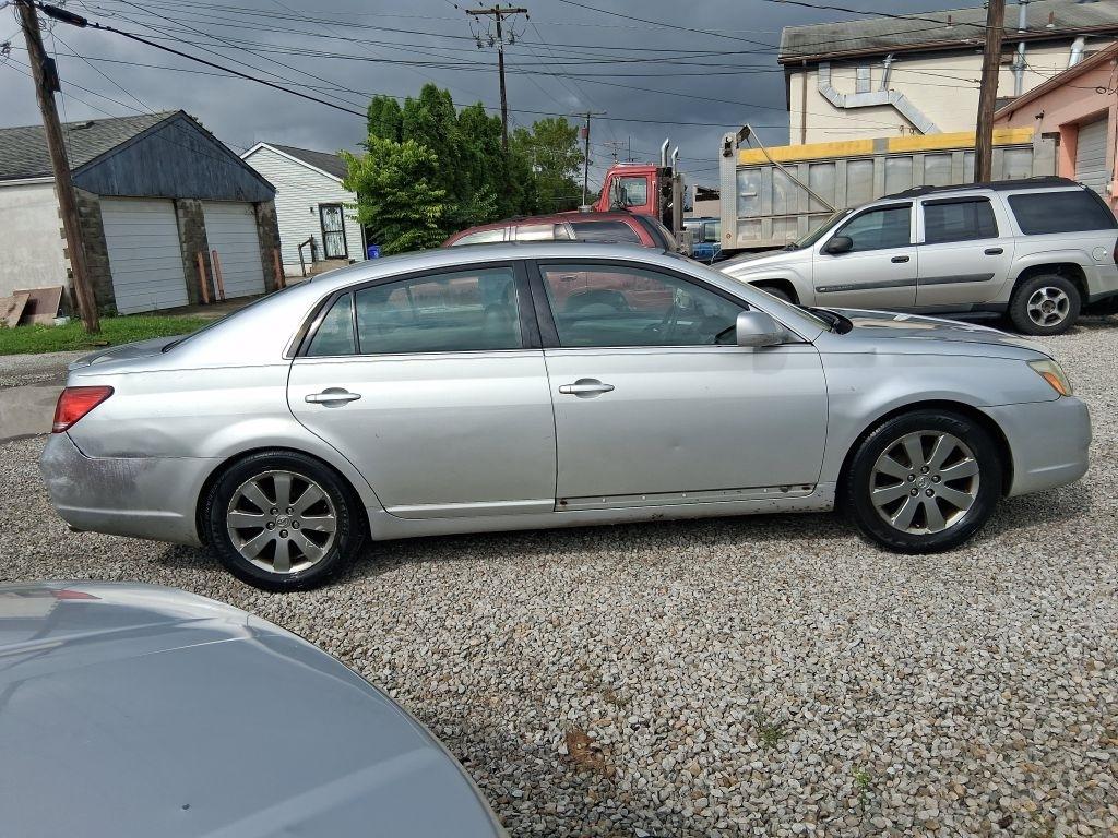 Toyota Avalon  2006