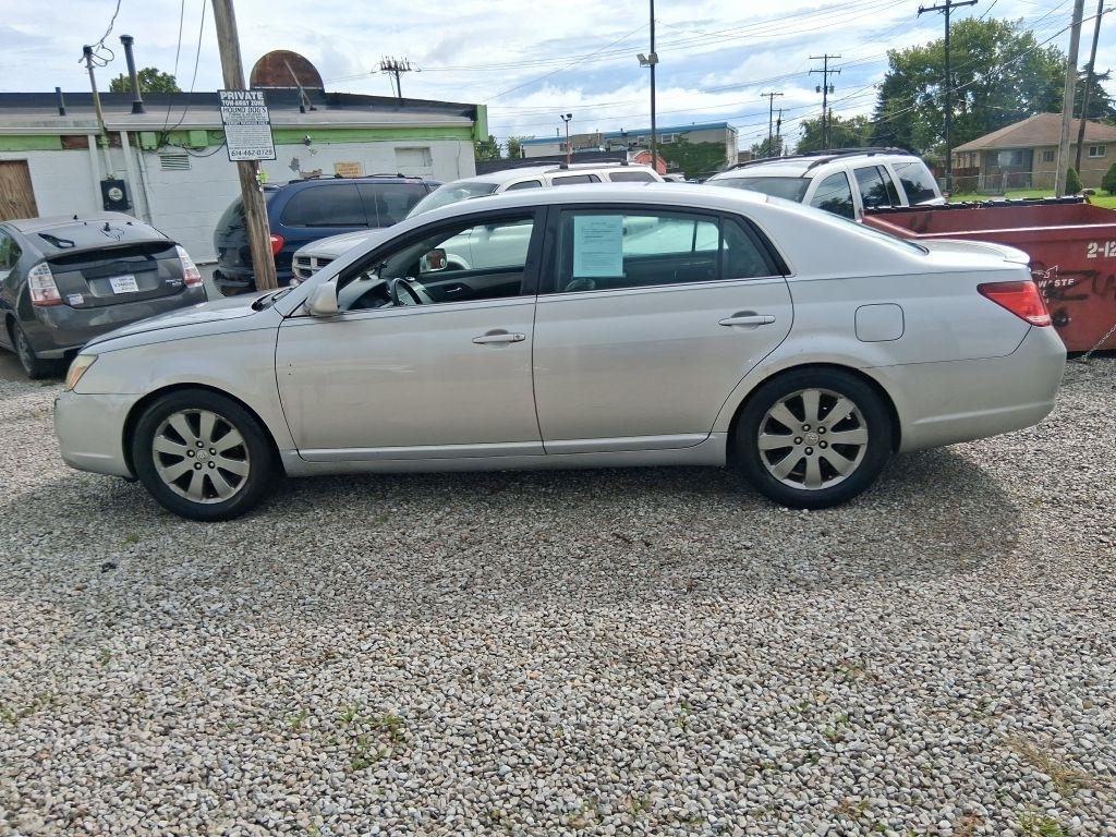 Toyota Avalon  2006