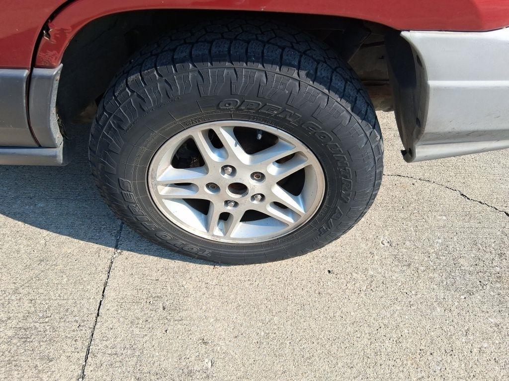 Jeep Grand Cherokee  2004