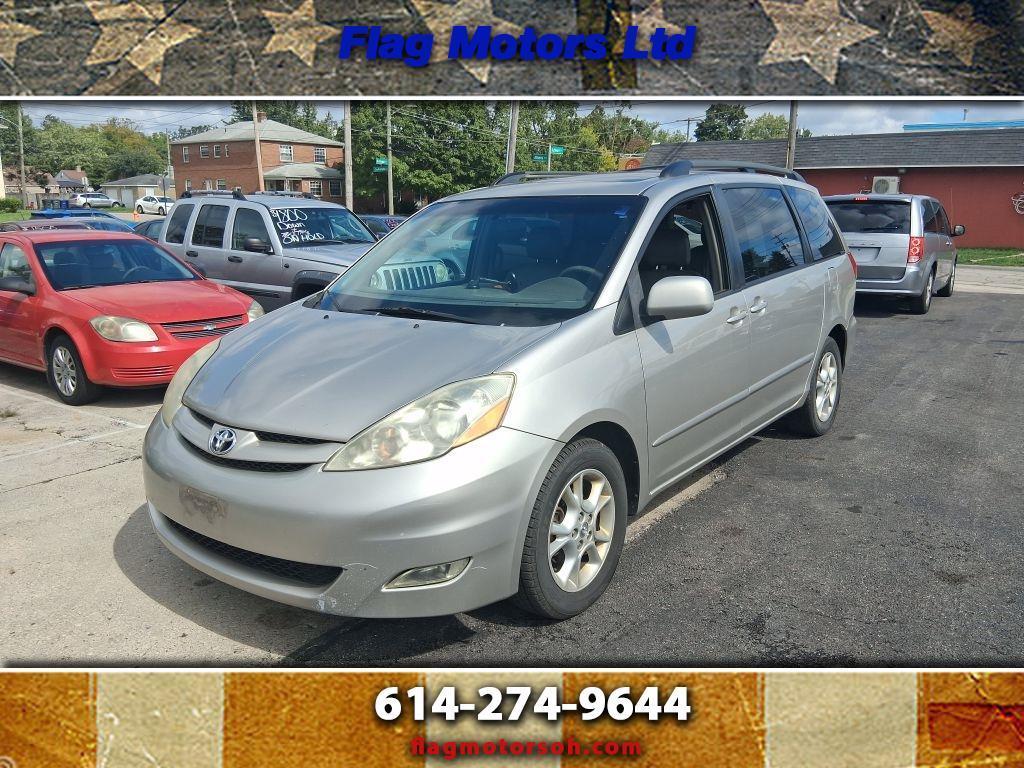 Toyota Sienna  2006