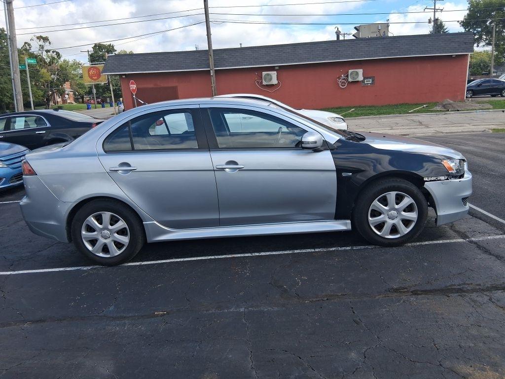 Mitsubishi Lancer  2015