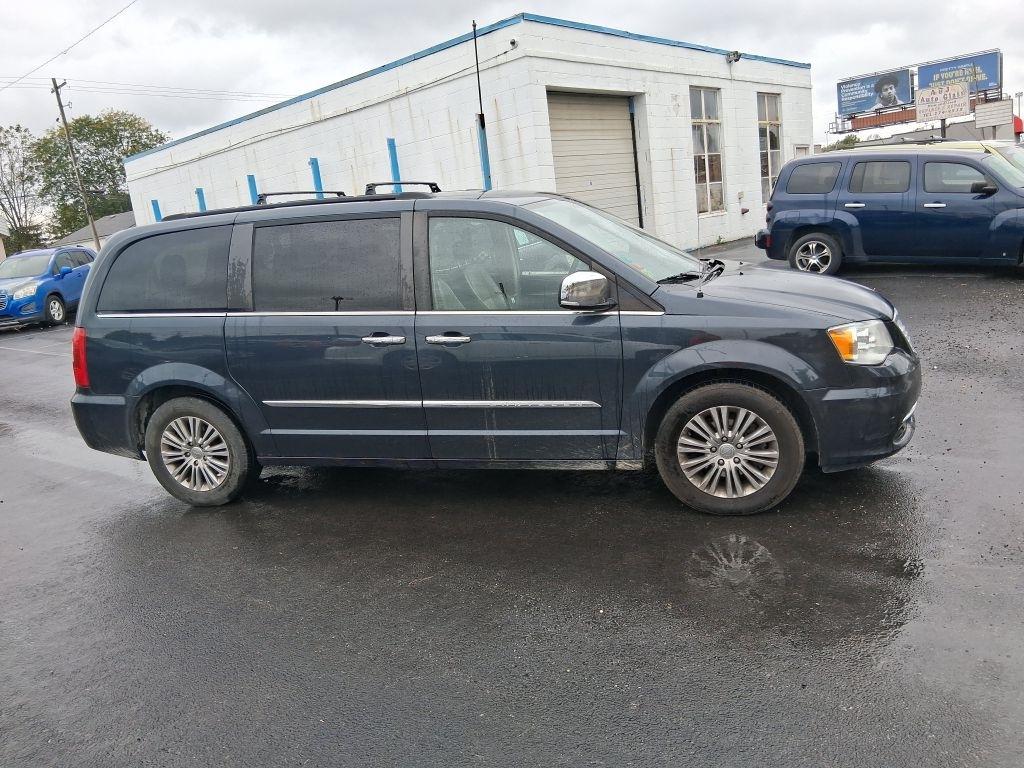 Chrysler Town & Country  2014