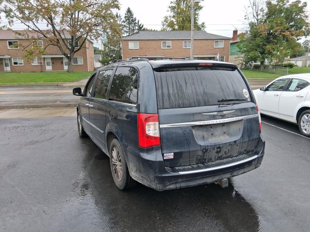 Chrysler Town & Country  2014