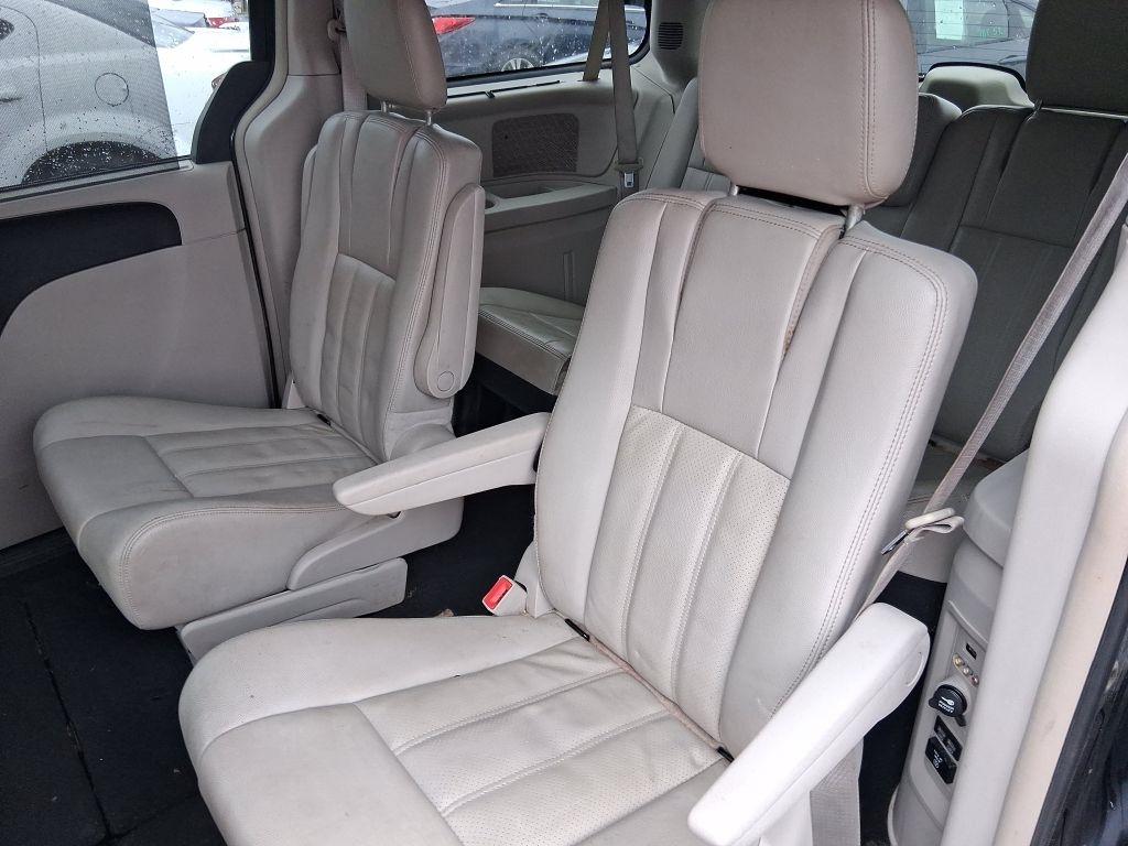 Chrysler Town & Country  2014