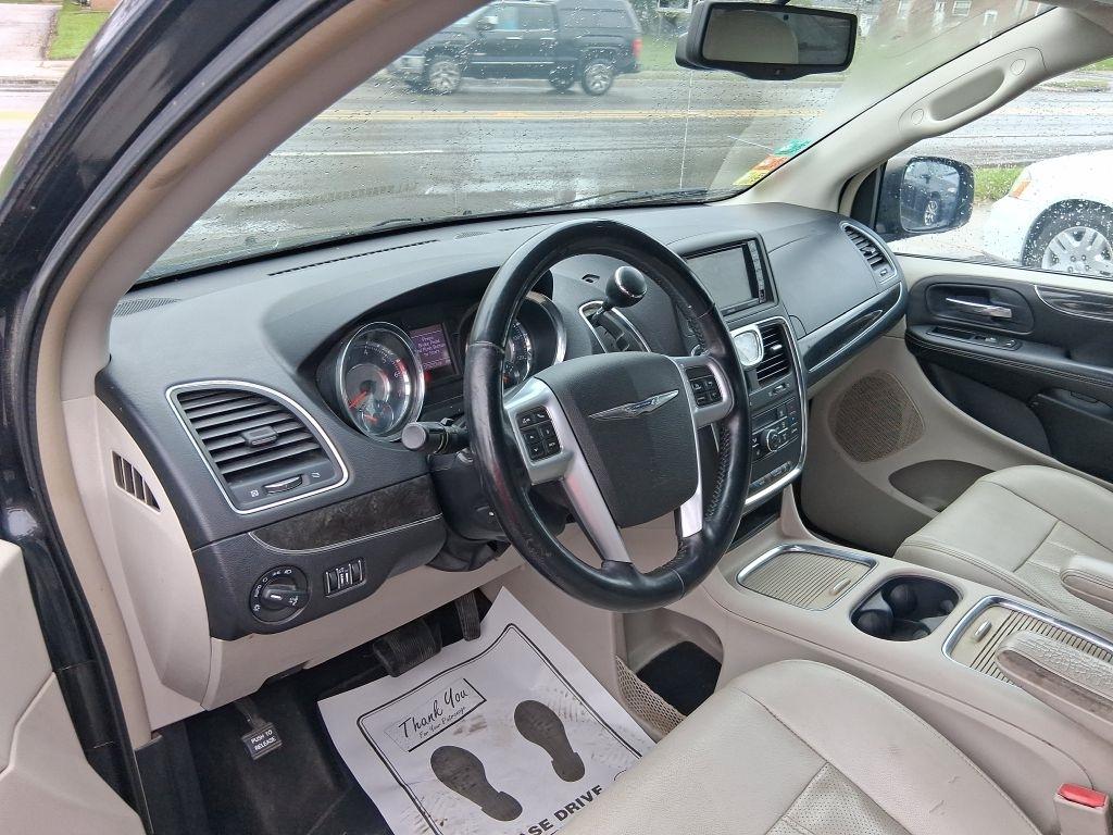 Chrysler Town & Country  2014
