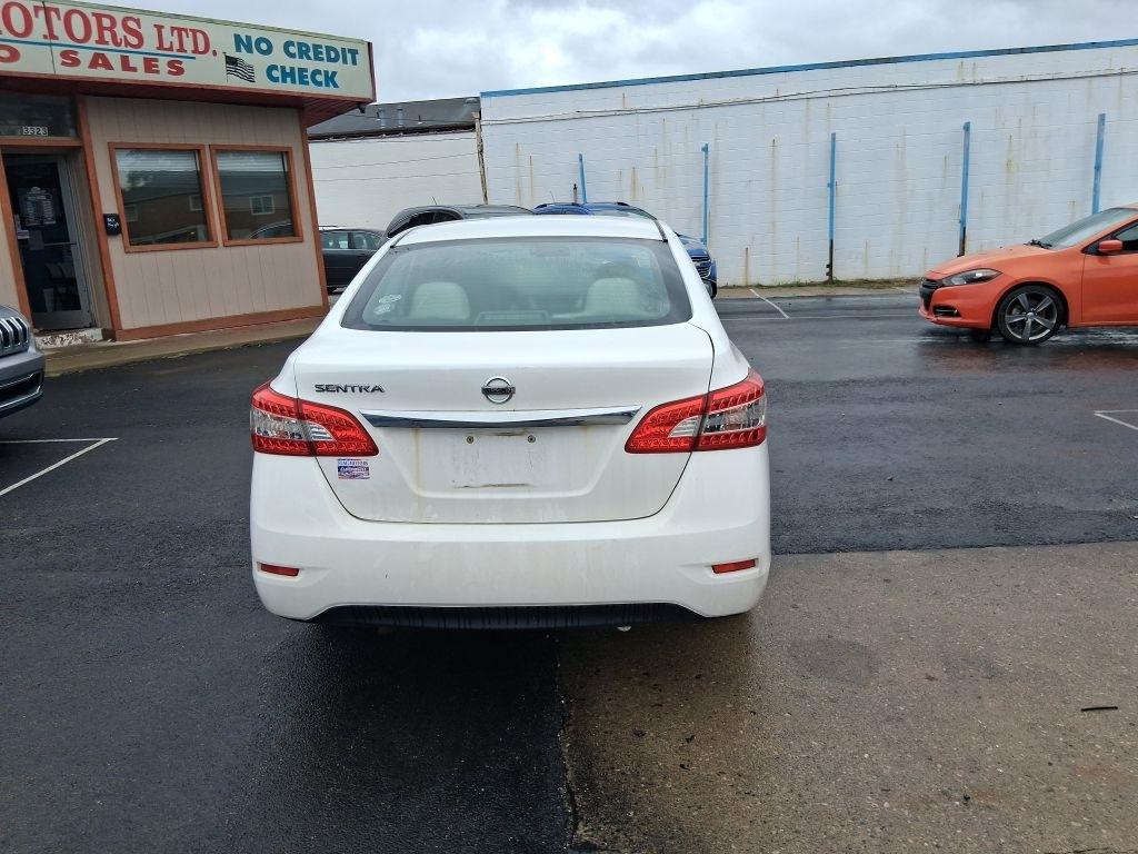 Nissan Sentra  2015