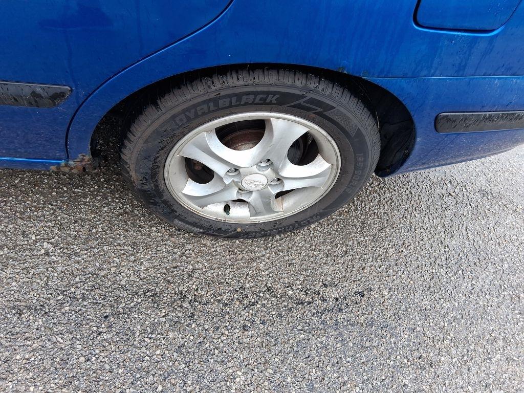 Hyundai Elantra  2005