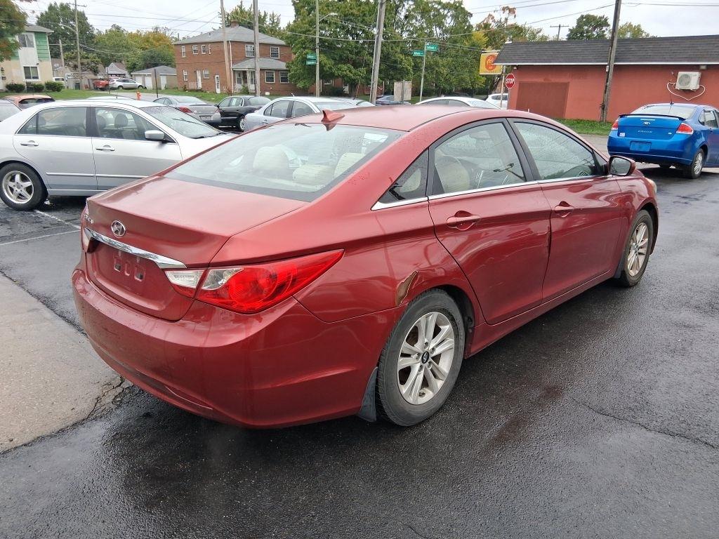 Hyundai Sonata  2013