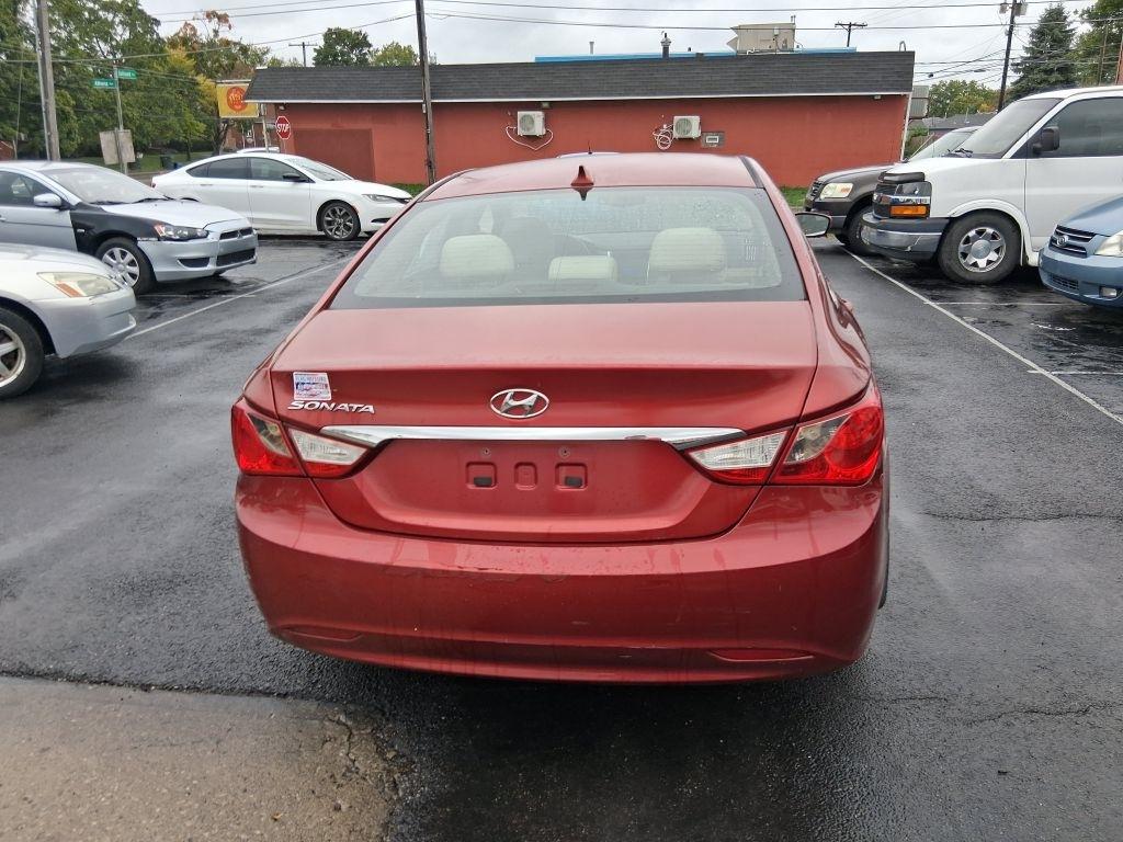 Hyundai Sonata  2013