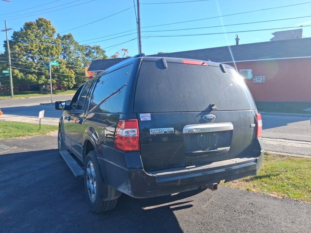 Ford Expedition  2013