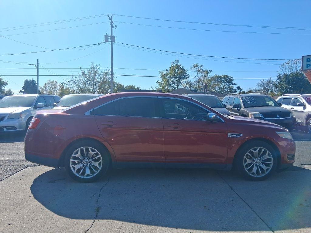 Ford Taurus  2013