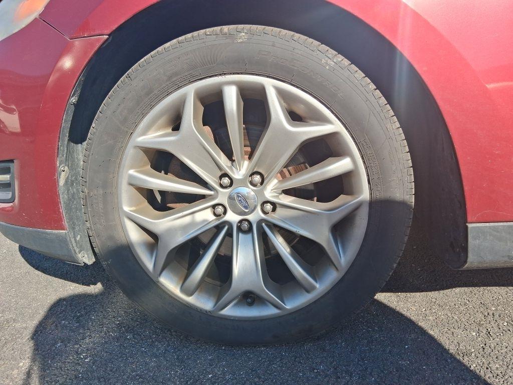 Ford Taurus  2013