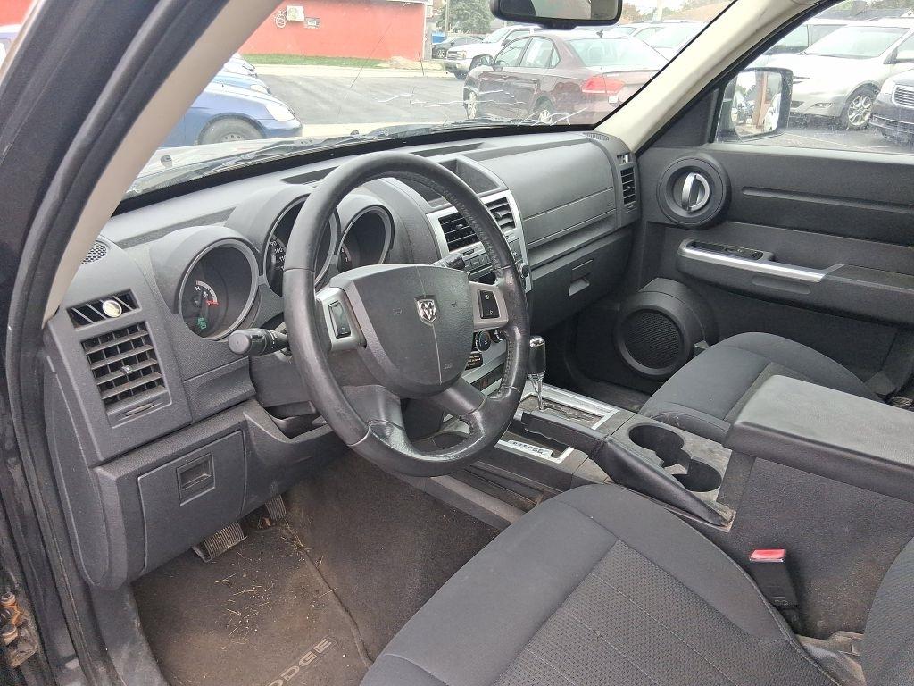 Dodge Nitro  2011