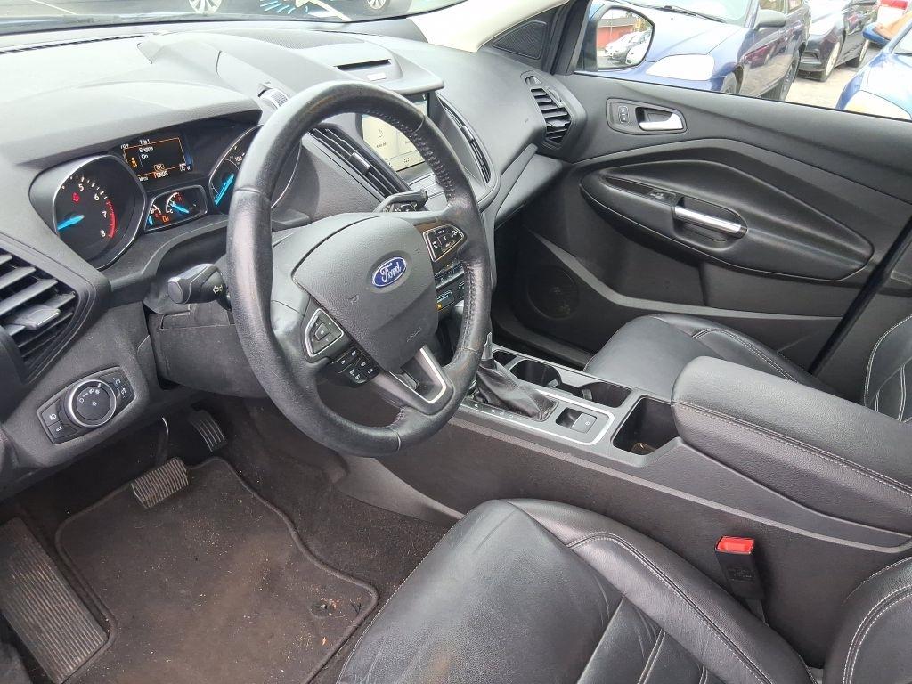 Ford Escape  2017