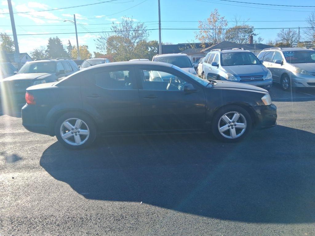Dodge Avenger  2013