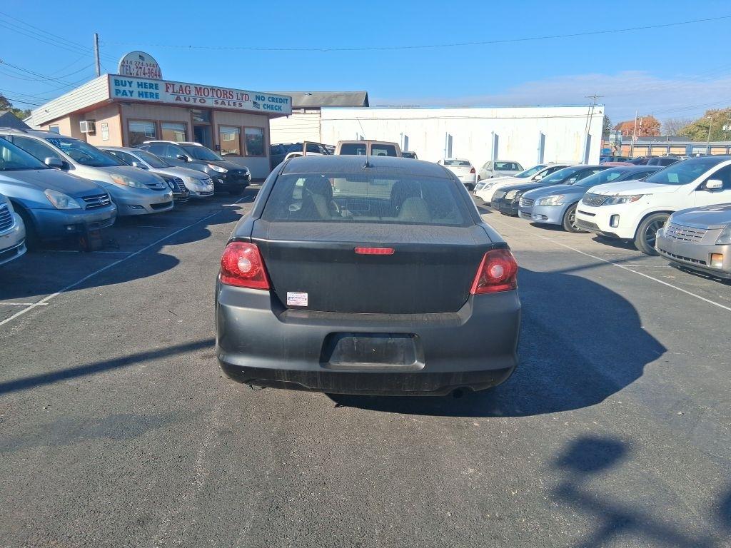 Dodge Avenger  2013