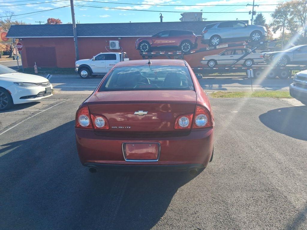 Chevrolet Malibu  2010