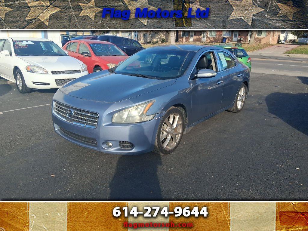 Nissan Maxima  2010