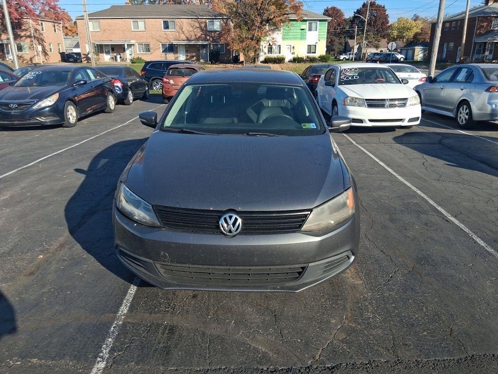 Volkswagen Jetta  2012