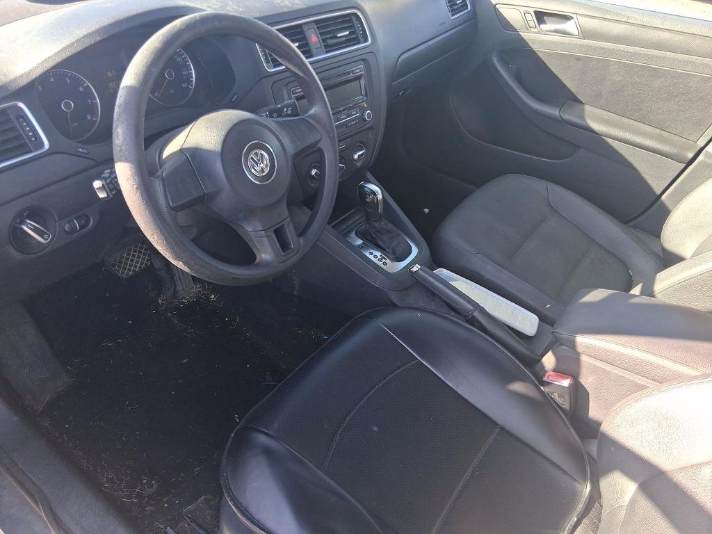 Volkswagen Jetta  2012