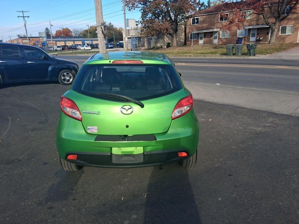 Mazda MAZDA2  2013