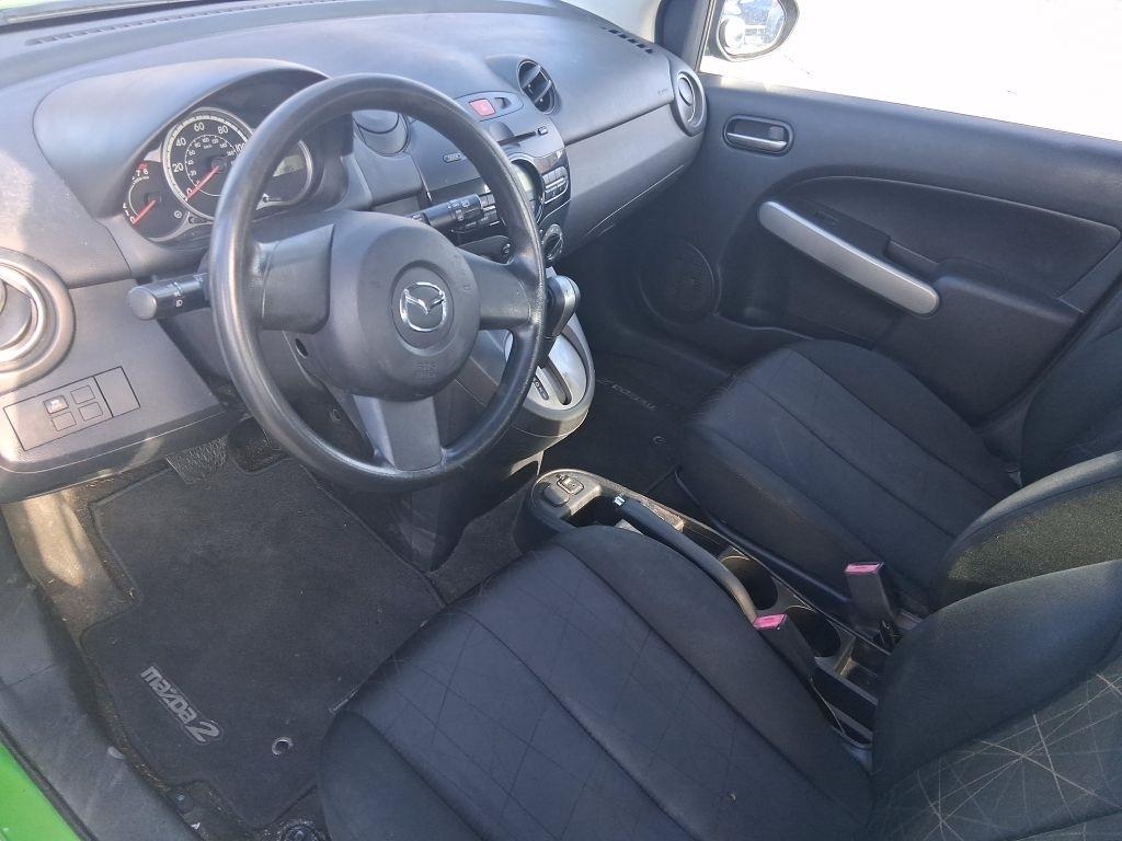 Mazda MAZDA2  2013