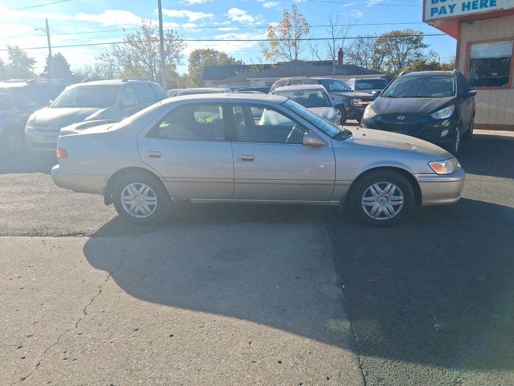 Toyota Camry  2001