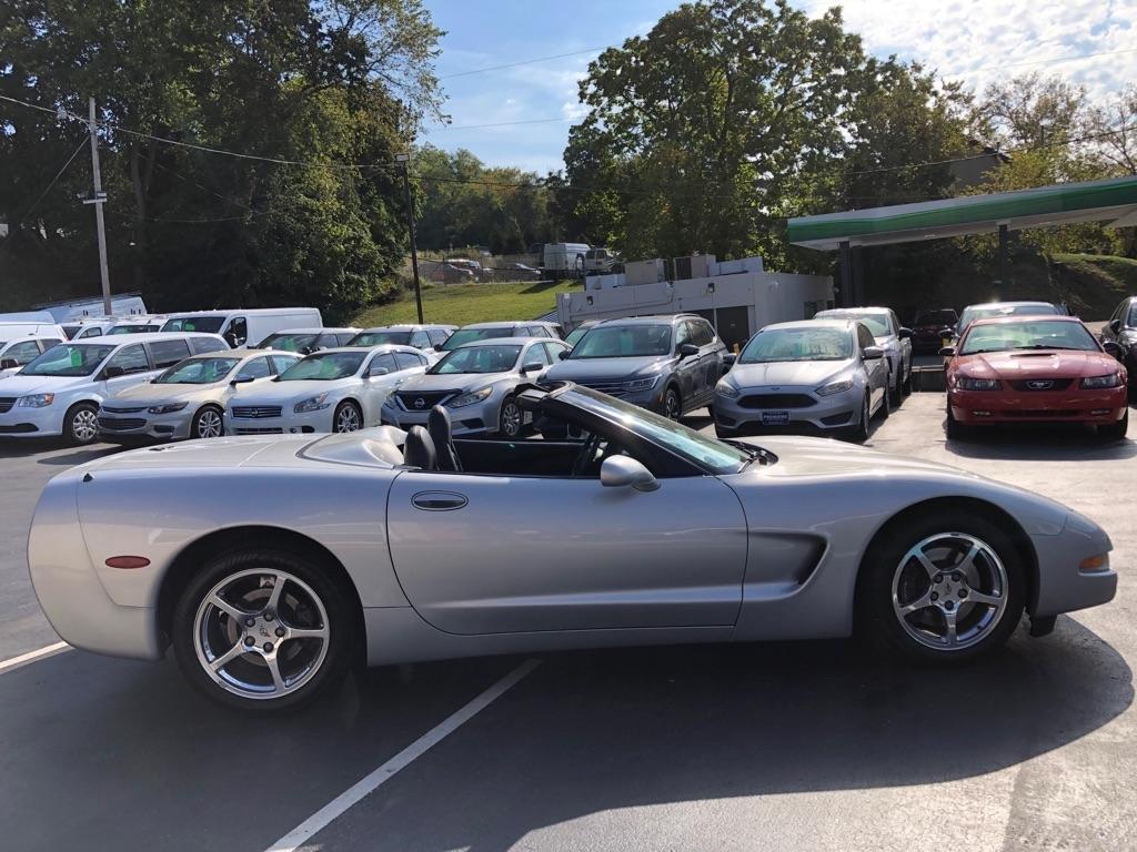 Chevrolet Corvette  2000