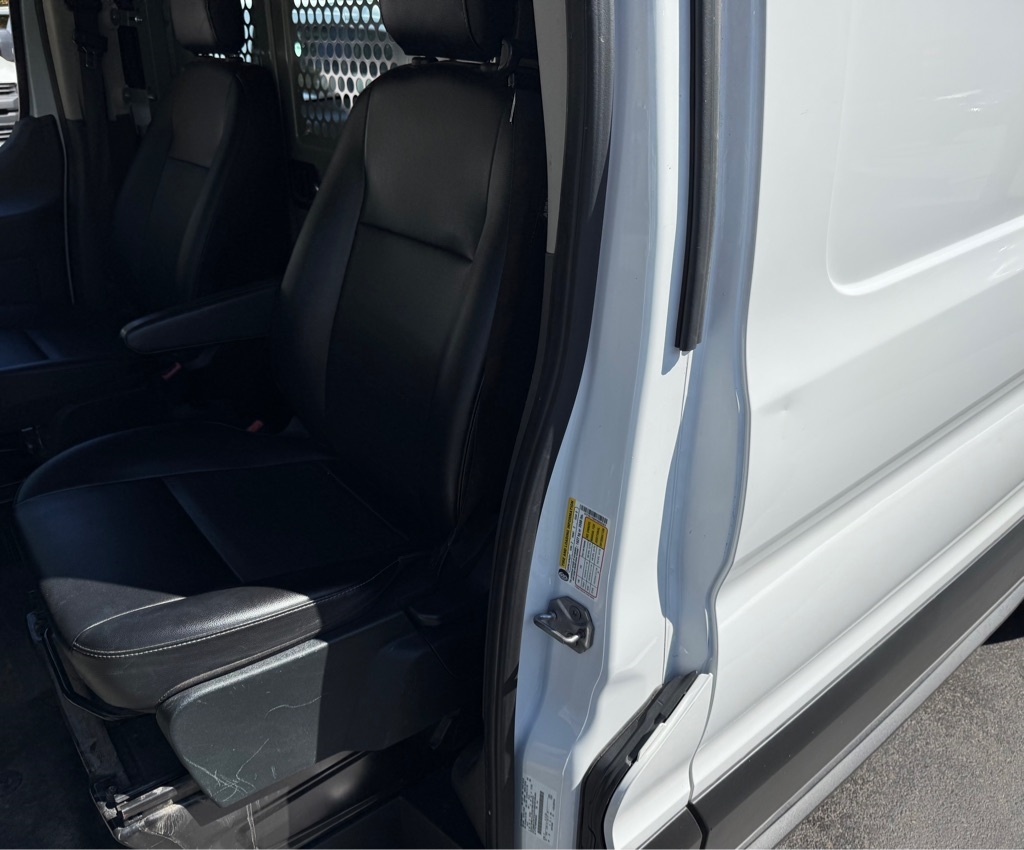 2023 Ford Transit photo 4