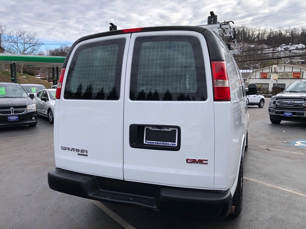 GMC Savana  2016