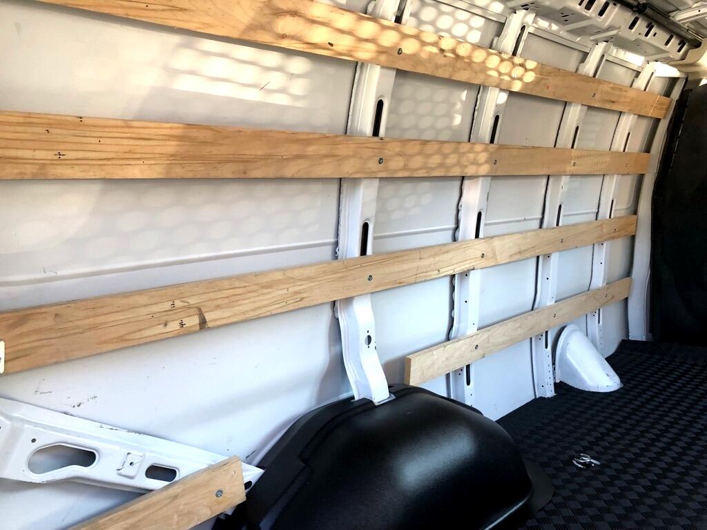 Chevrolet Express  2024