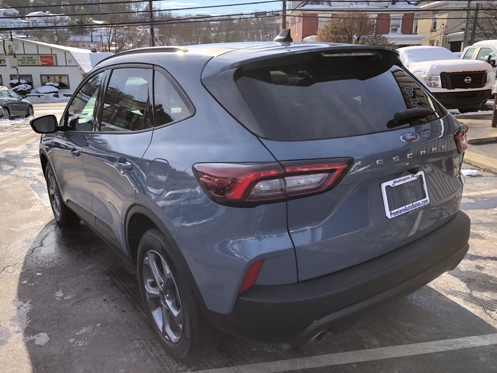 Ford Escape  2025