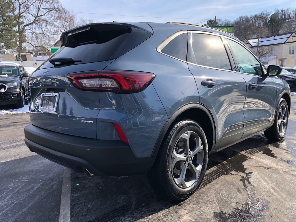 Ford Escape  2025