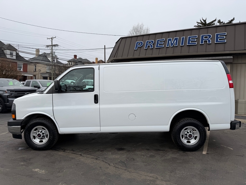 2021 GMC Savana Cargo Work Van's photo