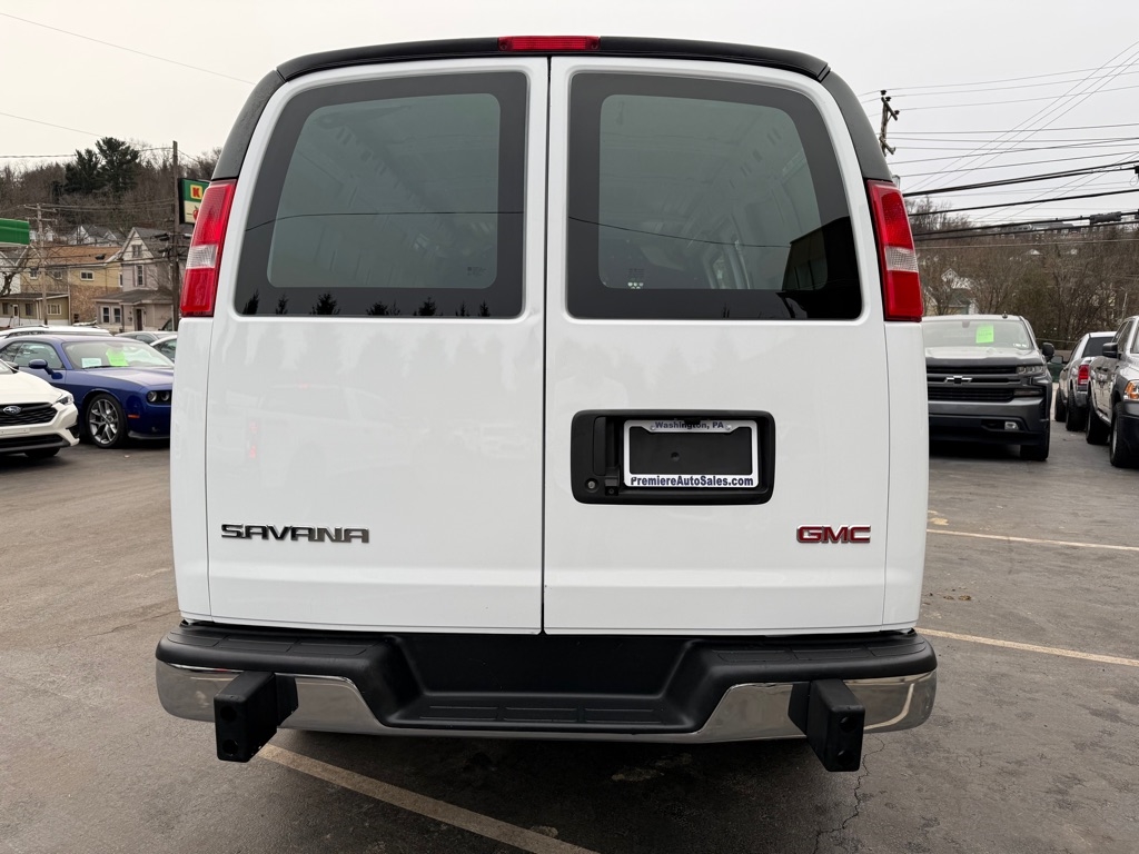 GMC Savana  2021