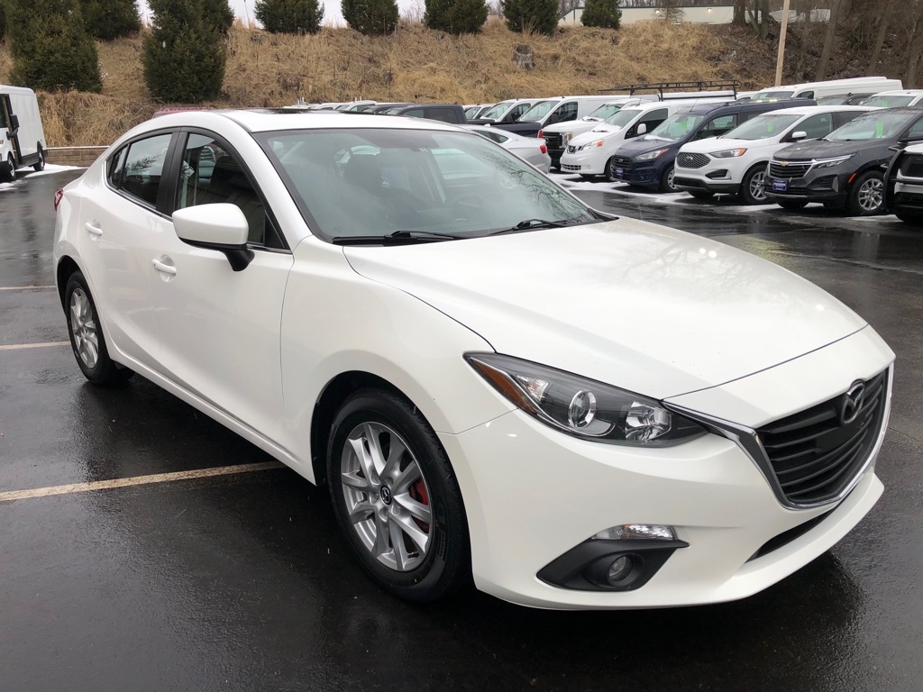 Mazda MAZDA3  2015