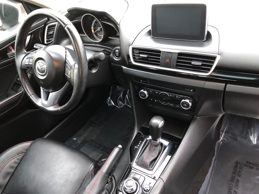 Mazda MAZDA3  2015