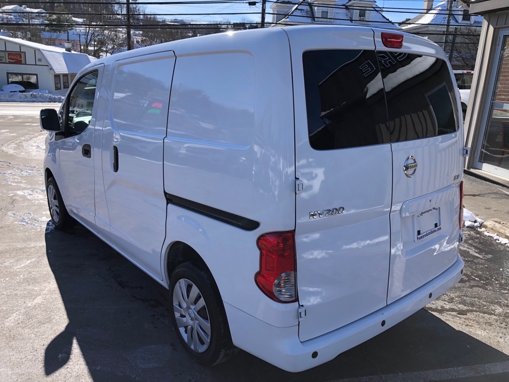 Nissan NV200  2020