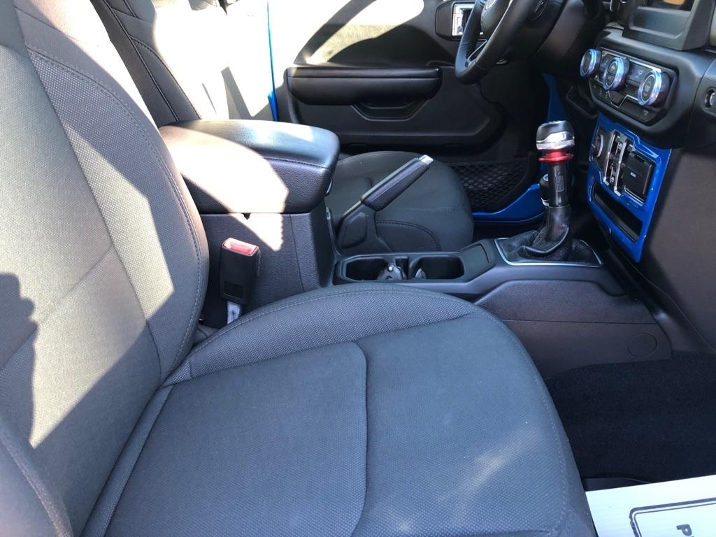 Jeep Gladiator  2021