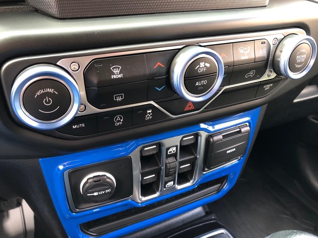 Jeep Gladiator  2021