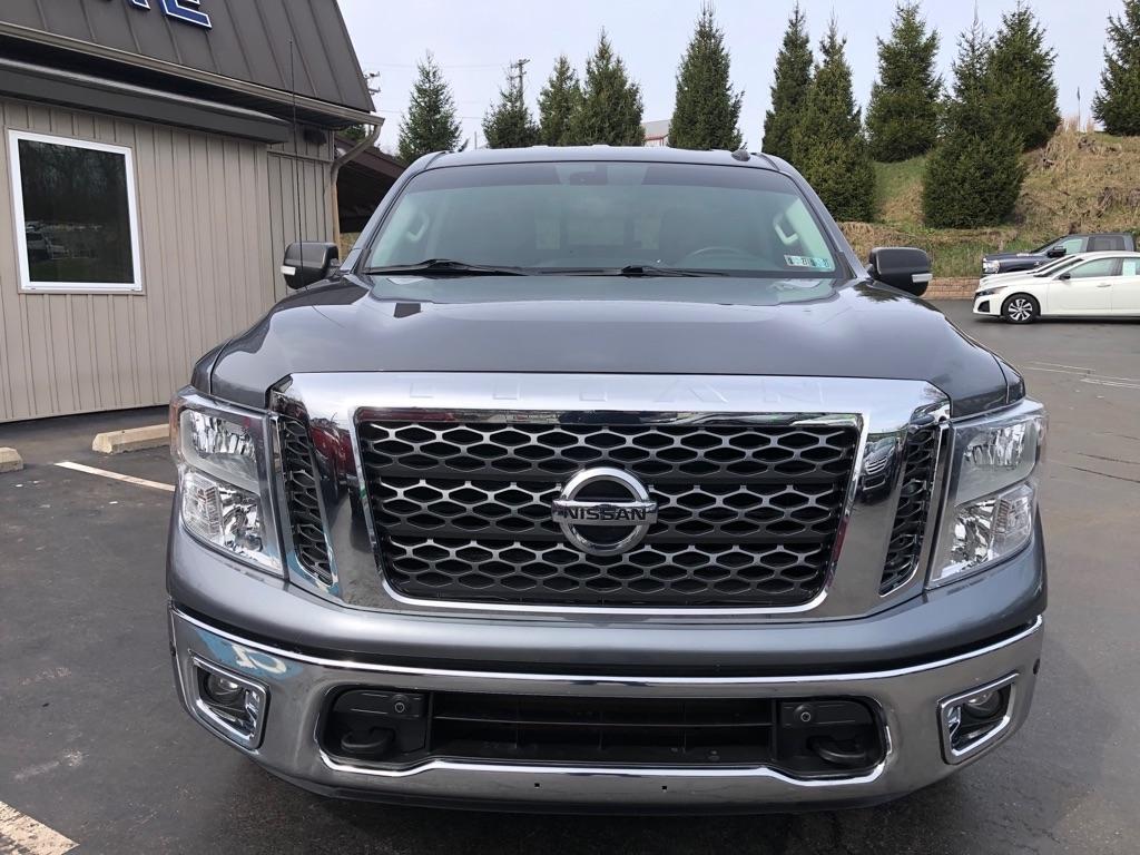 Nissan Titan  2018