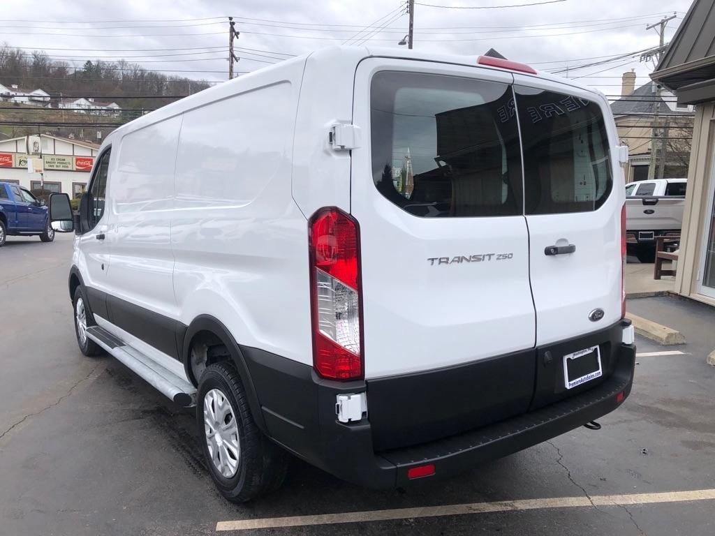 Ford Transit  2024