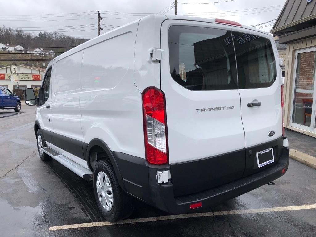 Ford Transit  2024